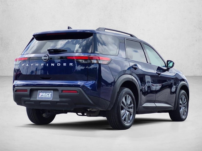 2025 Nissan Pathfinder - Image 3