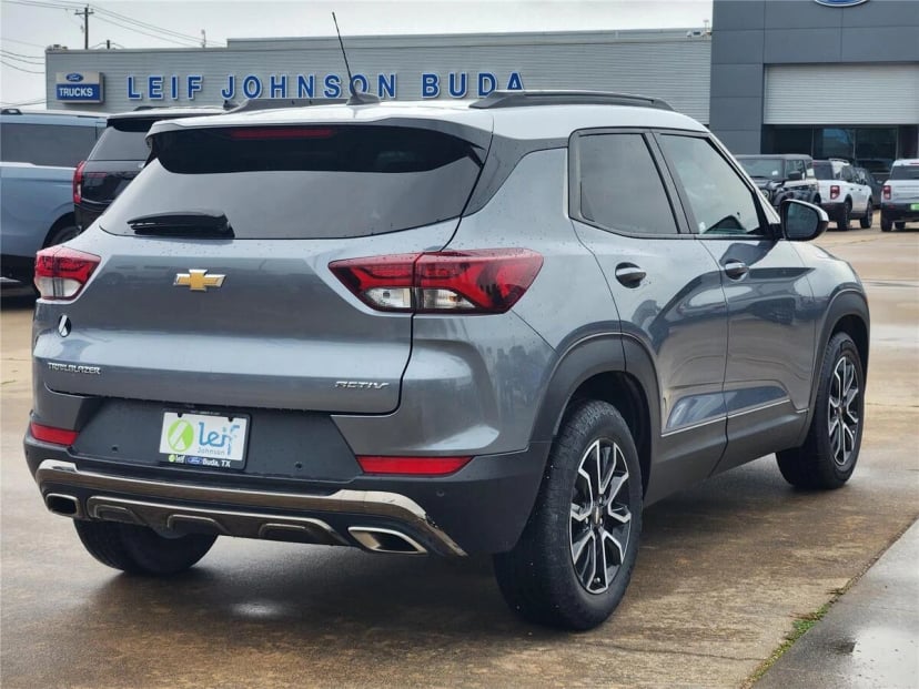 2021 Chevrolet Trailblazer - Image 2