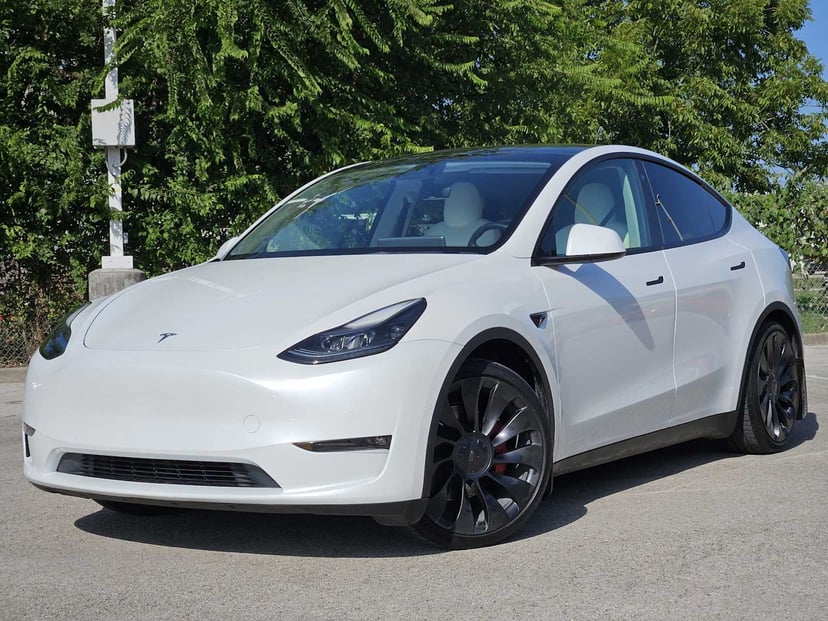 2022 Tesla Model Y - Image 1
