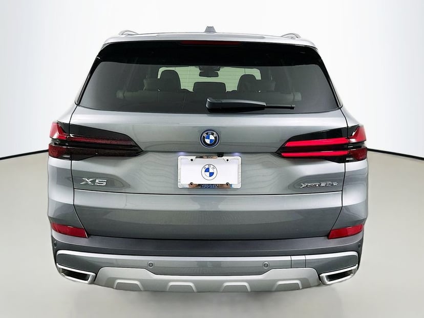 2026 BMW X5 - Image 3