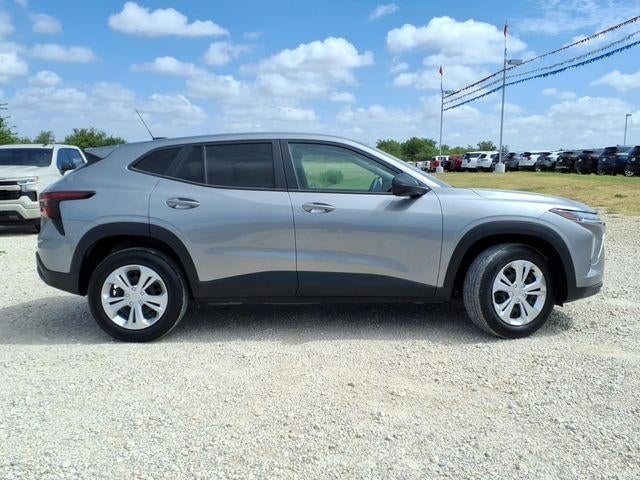2024 Chevrolet Trax - Image 3