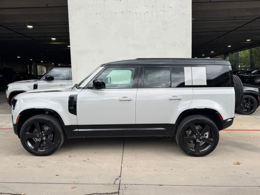 2026 Land Rover Defender - Image 2