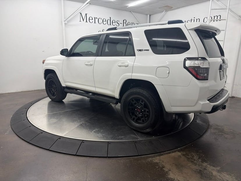 2017 Toyota 4runner - Image 3