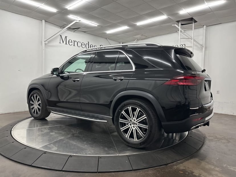 2026 Mercedes-Benz GLE - Image 3