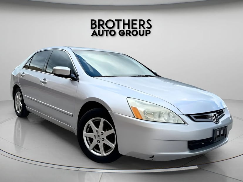 2004 Honda Accord - Image 2
