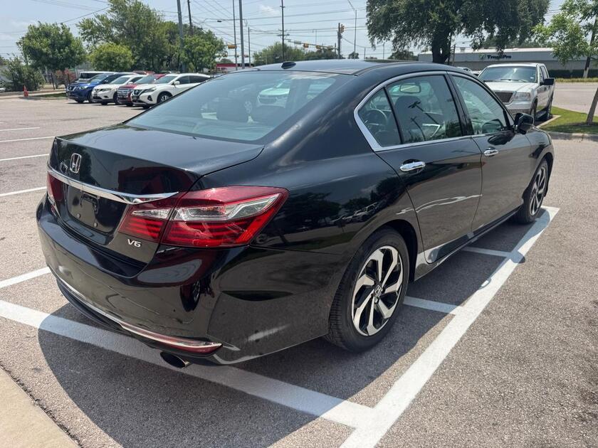 2016 Honda Accord - Image 2