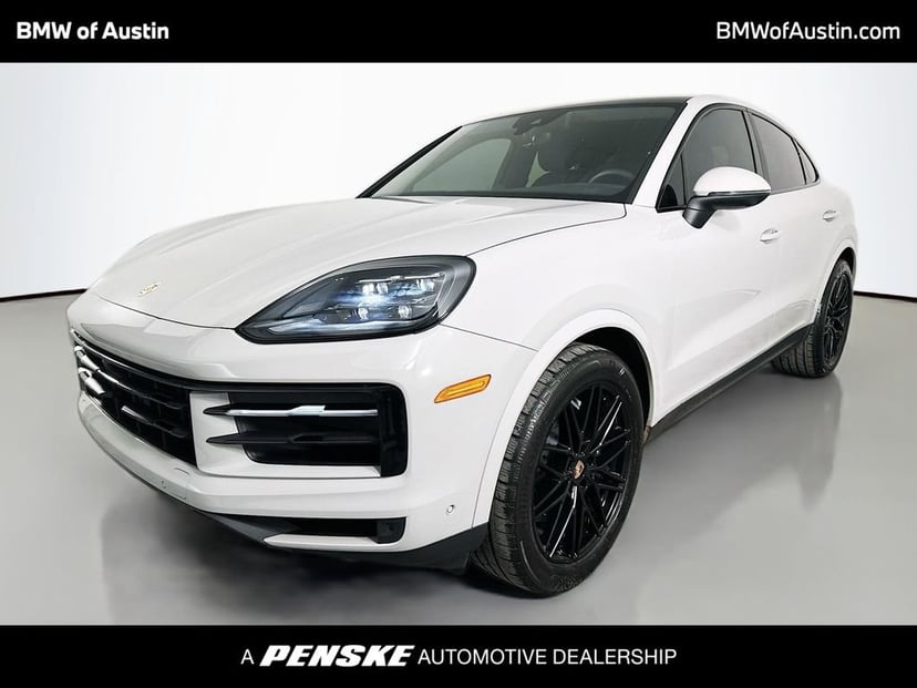 2025 Porsche Cayenne - Image 2