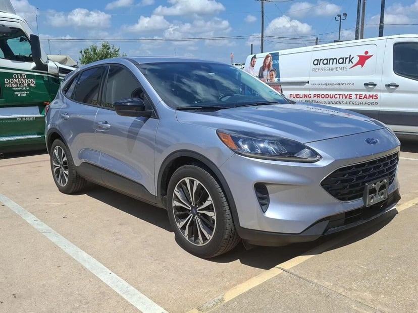 2022 Ford Escape - Image 2