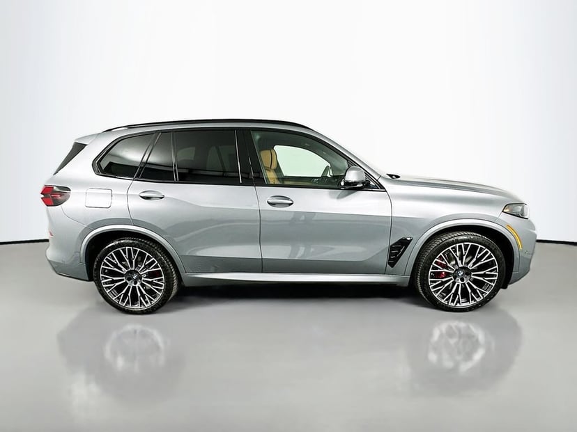 2026 BMW X5 - Image 2