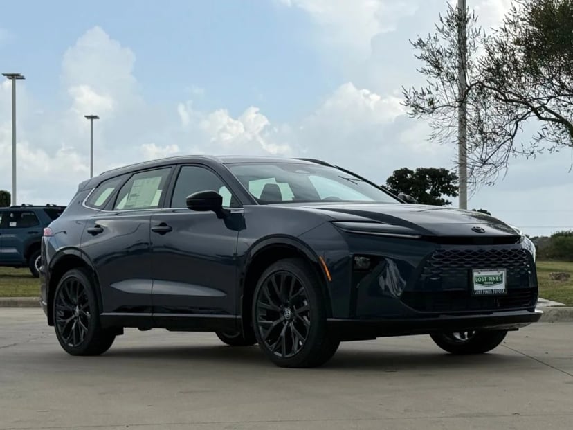2026 Toyota Crown Signia - Image 1