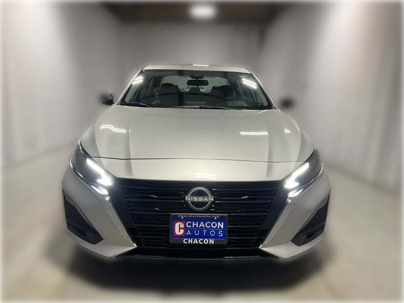 2025 Nissan Altima - Image 3