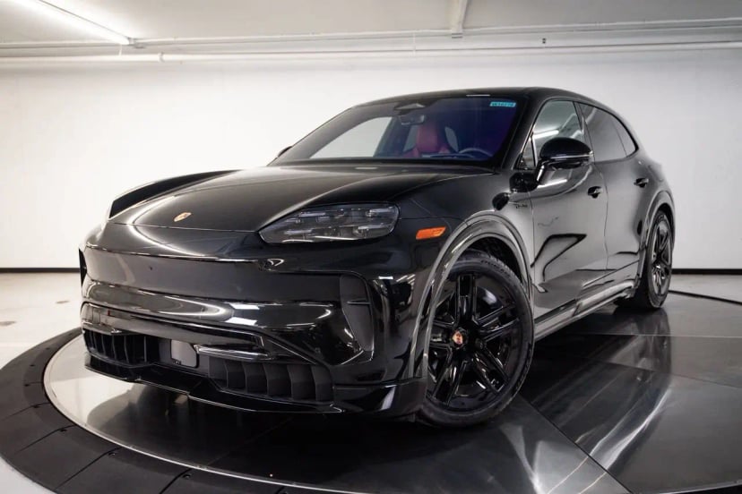 2026 Porsche Cayenne - Image 1
