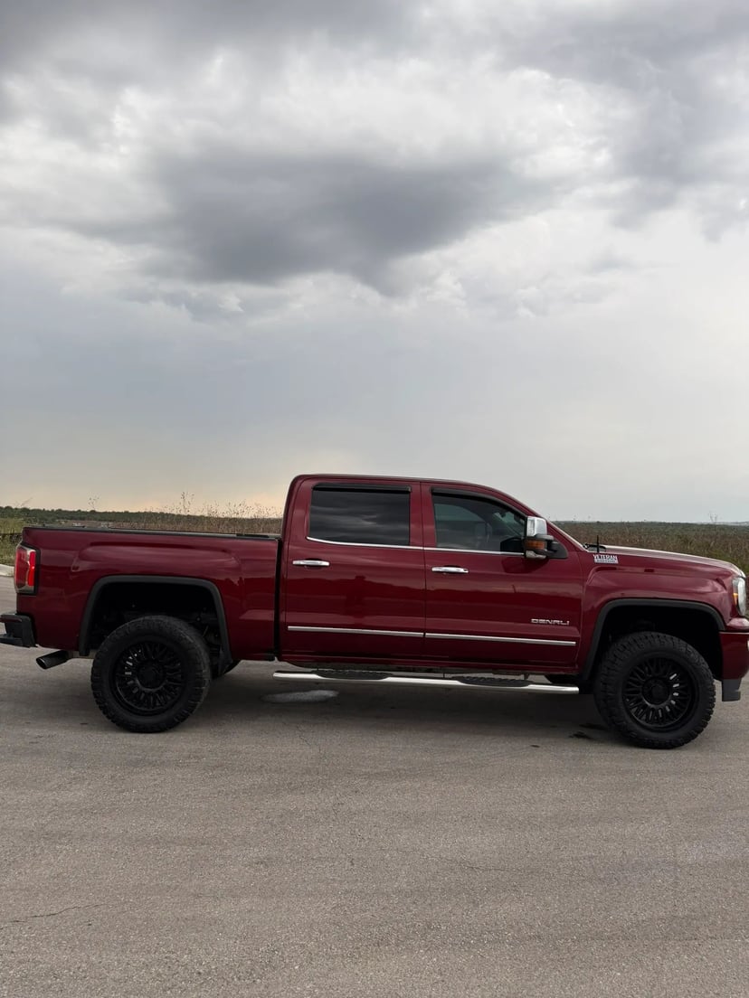 2016 GMC Sierra 1500 - Image 1