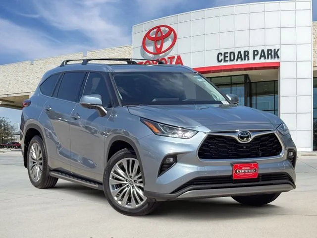 2024 Toyota Highlander - Image 1
