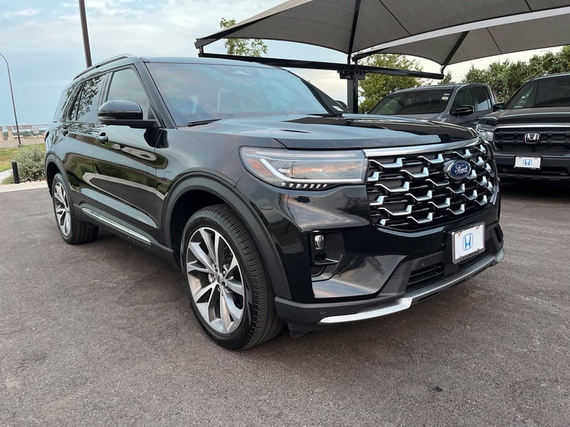2025 Ford Explorer - Image 1
