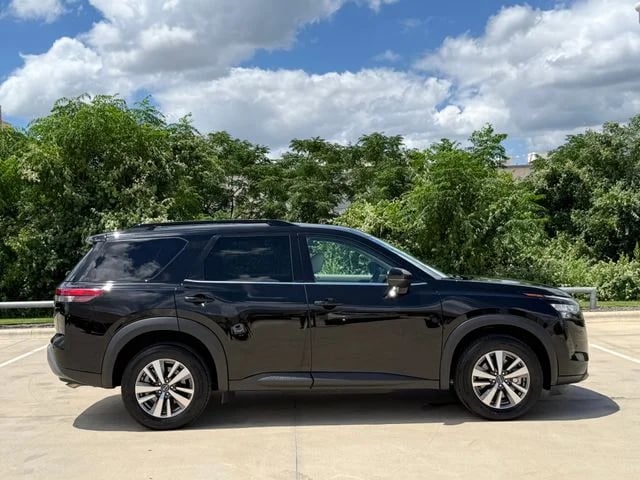 2026 Nissan Pathfinder - Image 3