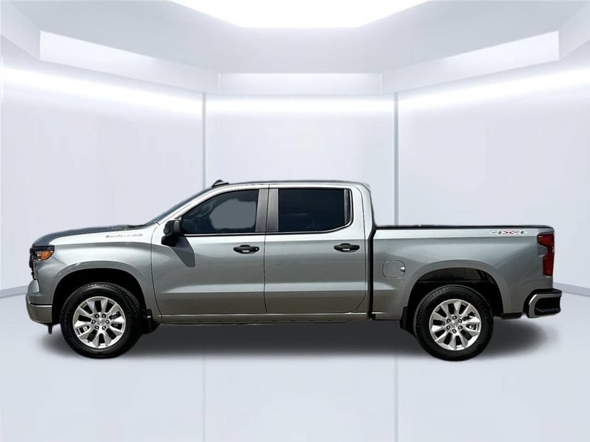2026 Chevrolet Silverado 1500 - Image 1