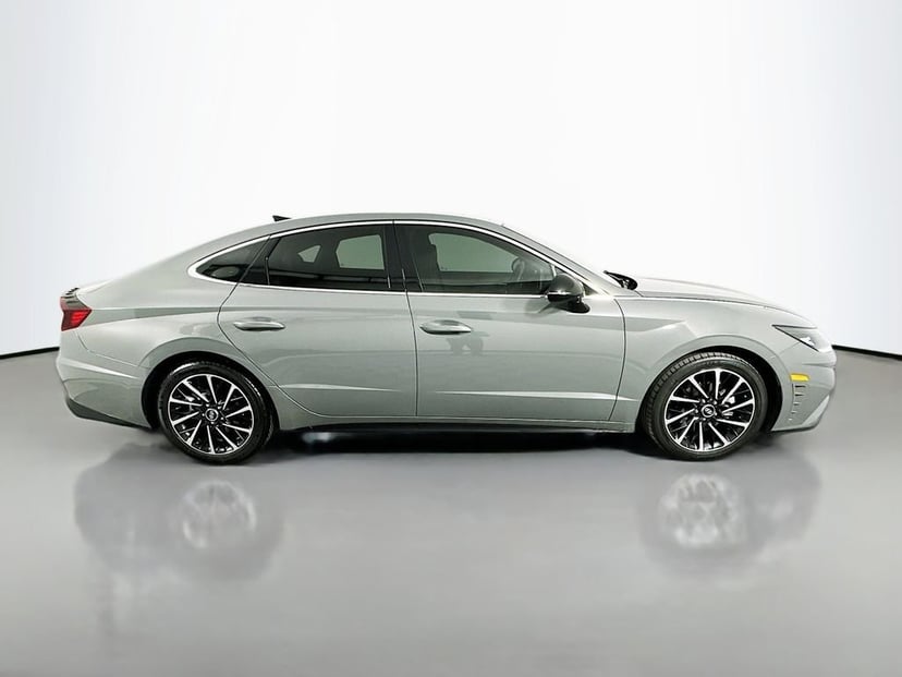 2020 Hyundai Sonata - Image 3
