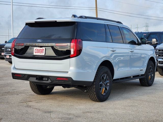 2026 Ford Expedition - Image 3