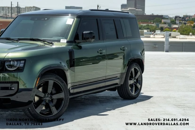 2026 Land Rover Defender - Image 2