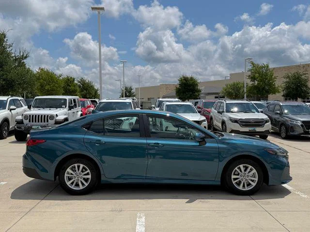 2026 Toyota Camry - Image 2