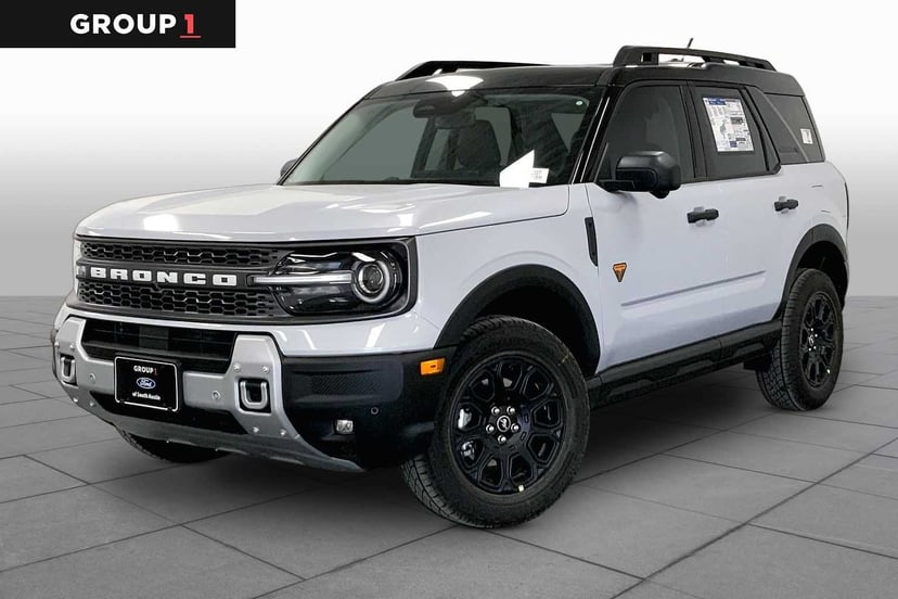 2026 Ford Bronco - Image 2