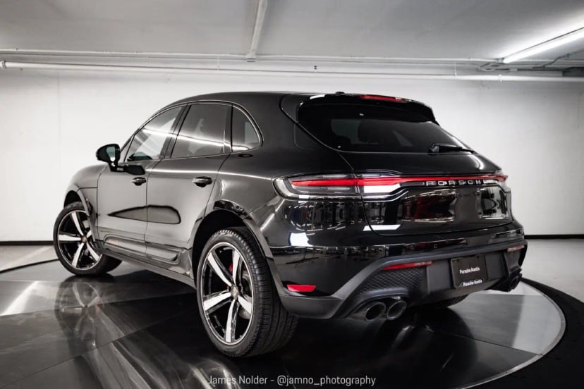2026 Porsche Macan - Image 1