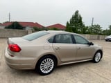 2016 Volkswagen Passat - Preview 6
