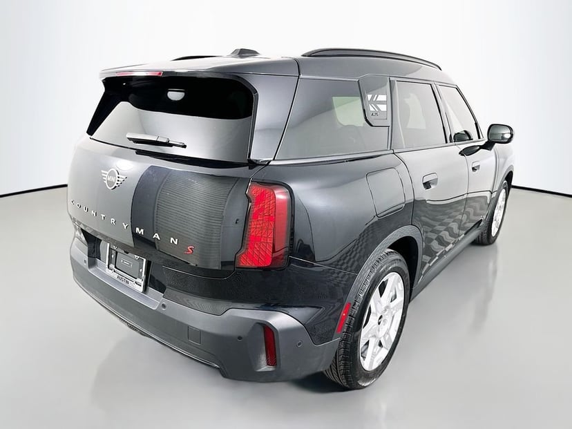 2025 MINI Cooper S Countryman Signature Plus 4D Sport Utility Black - Image 2