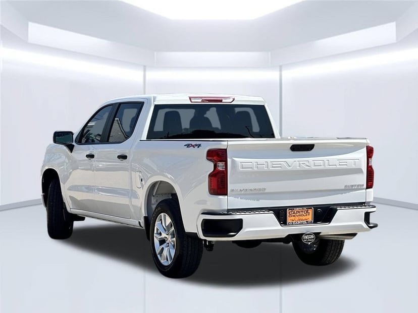 2026 Chevrolet Silverado 1500 - Image 2