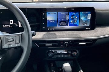 2026 Nissan Kicks MPV - Image 1