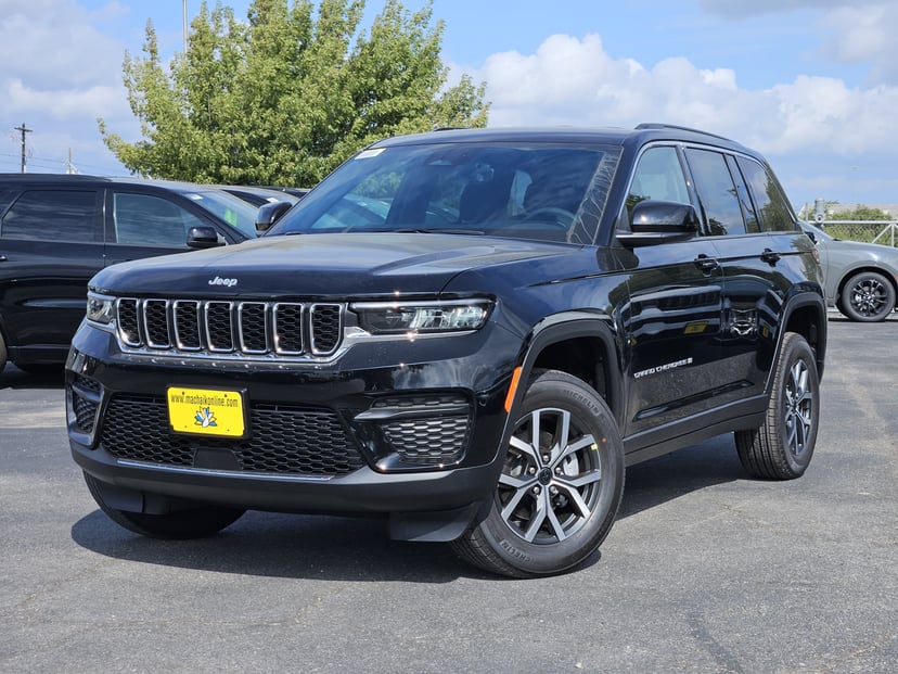2027 Jeep Grand Cherokee - Image 1