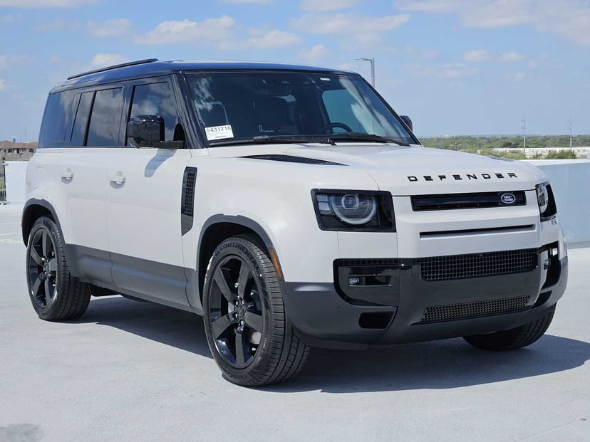 2026 Land Rover Defender - Image 2