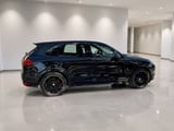 2013 Porsche Cayenne - Preview 3