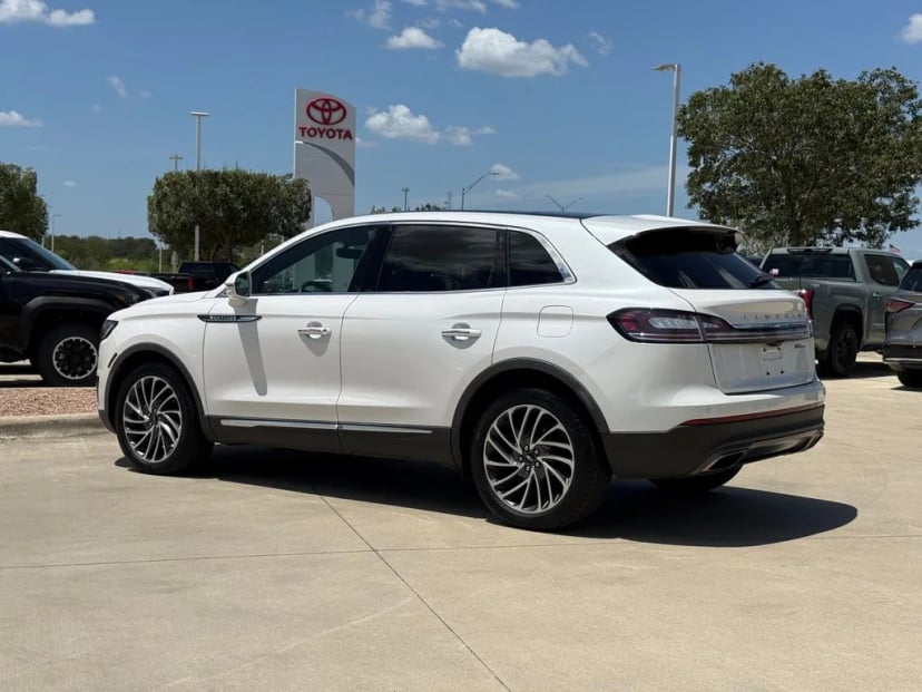 2019 Lincoln Nautilus - Image 3
