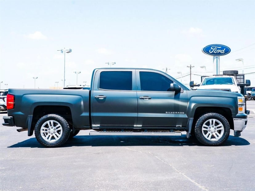 2014 Chevrolet Silverado - Image 2