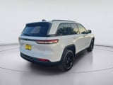 2025 Jeep Grand Cherokee - Preview 5
