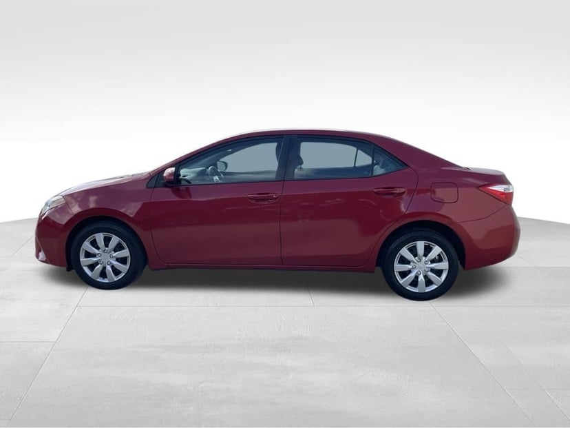 2015 Toyota Corolla - Image 2