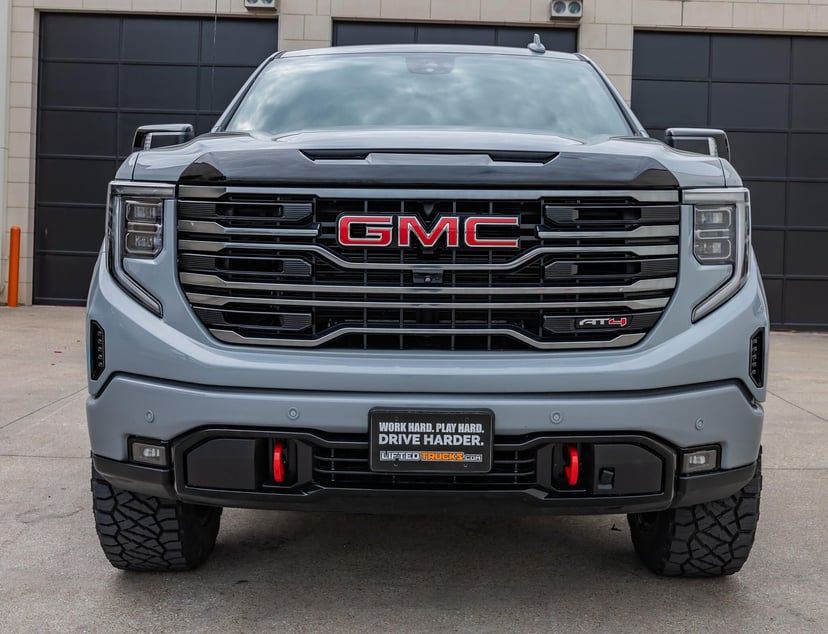 2025 GMC Sierra 1500 - Image 3