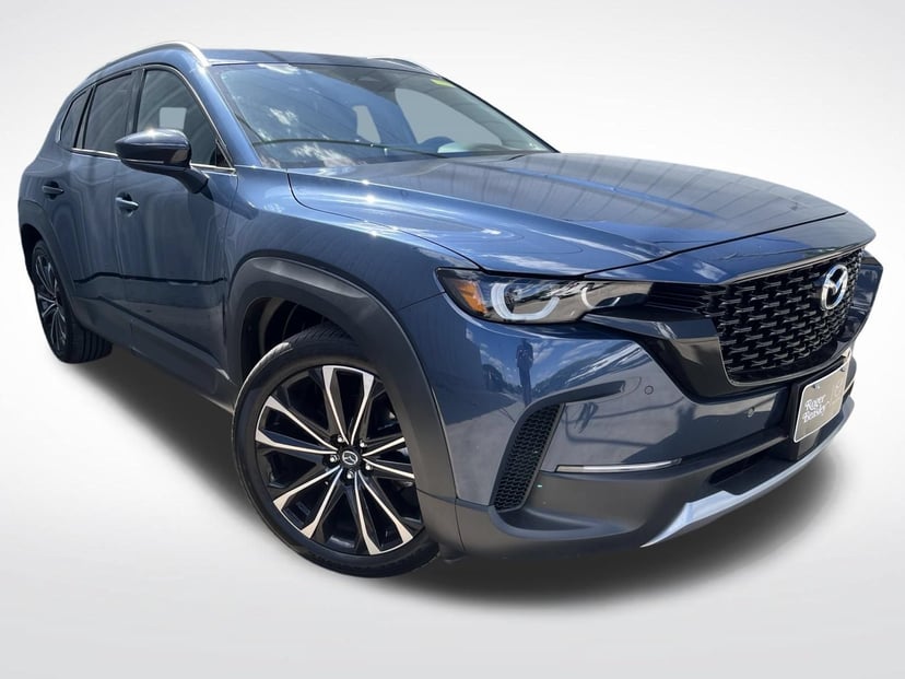 2025 Mazda CX-50 - Image 3