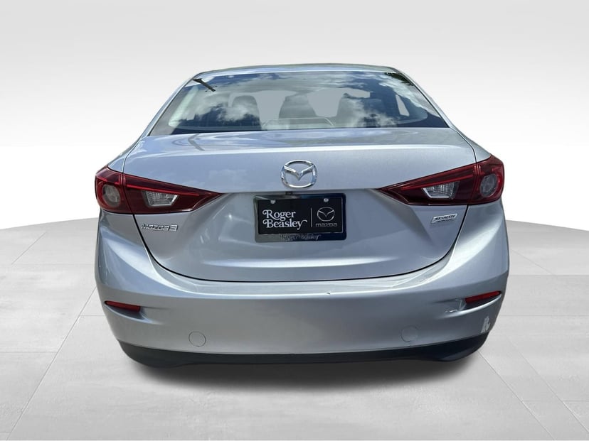 2017 Mazda Mazda3 - Image 2