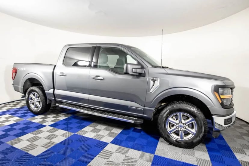 2025 Ford F-150 - Image 2