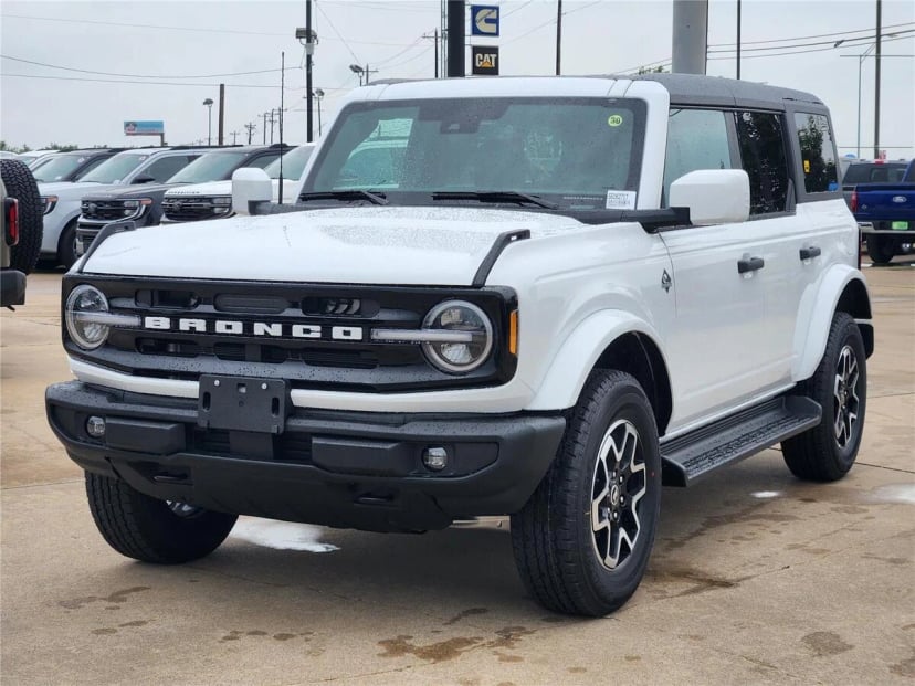 2026 Ford Bronco - Image 1
