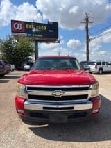 2011 Chevrolet Silverado 1500 - Preview 2