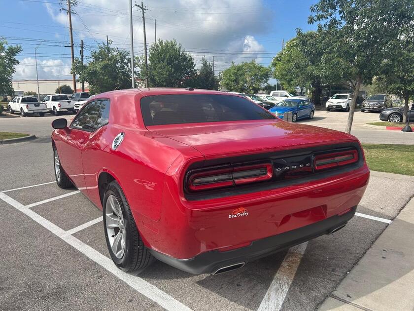 2016 Dodge Challenger - Image 3