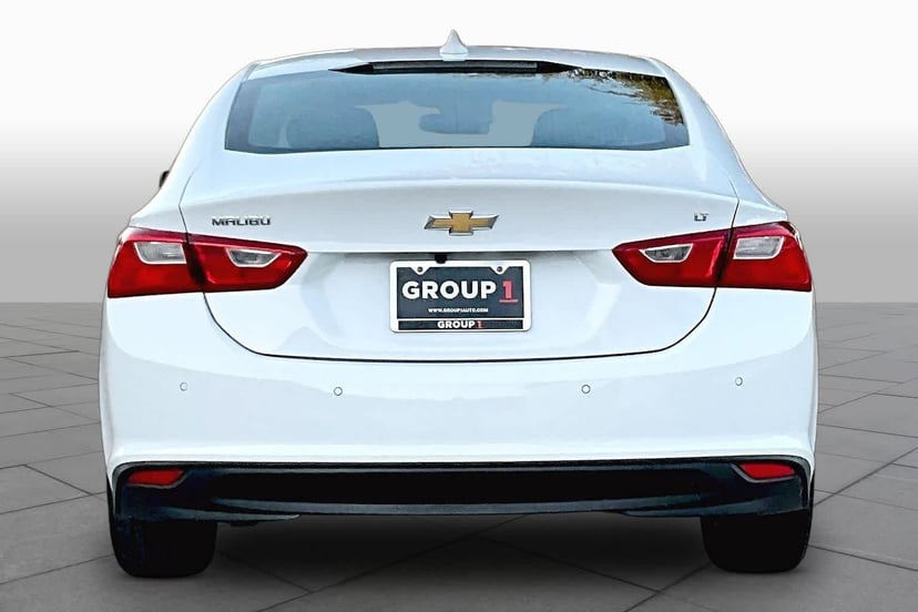 2024 Chevrolet Malibu - Image 3