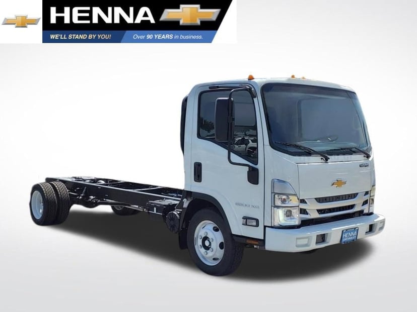 2025 Chevrolet Low Cab Forward - Image 2