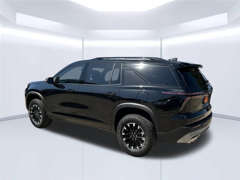 2026 Chevrolet Traverse - Image 3