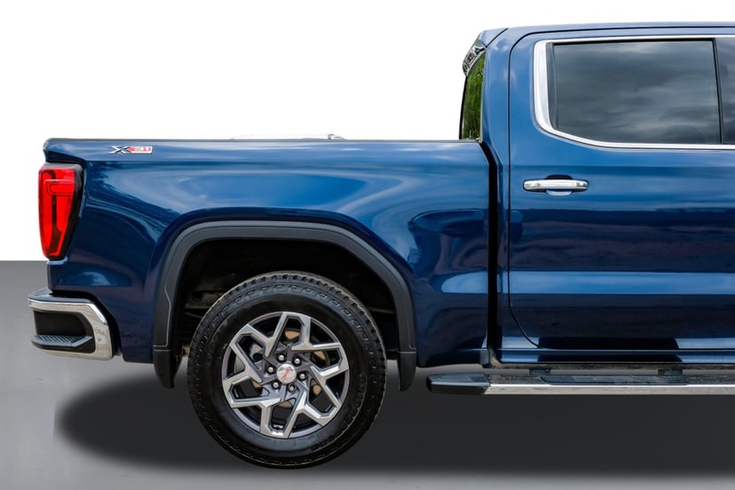 2023 GMC Sierra 1500 - Image 1