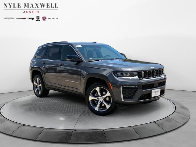 2026 Jeep Grand Cherokee - Image 1